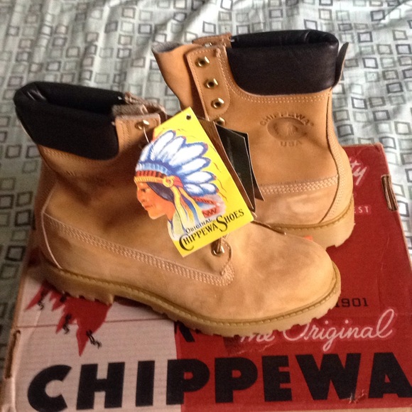 chippewa nubuck boots